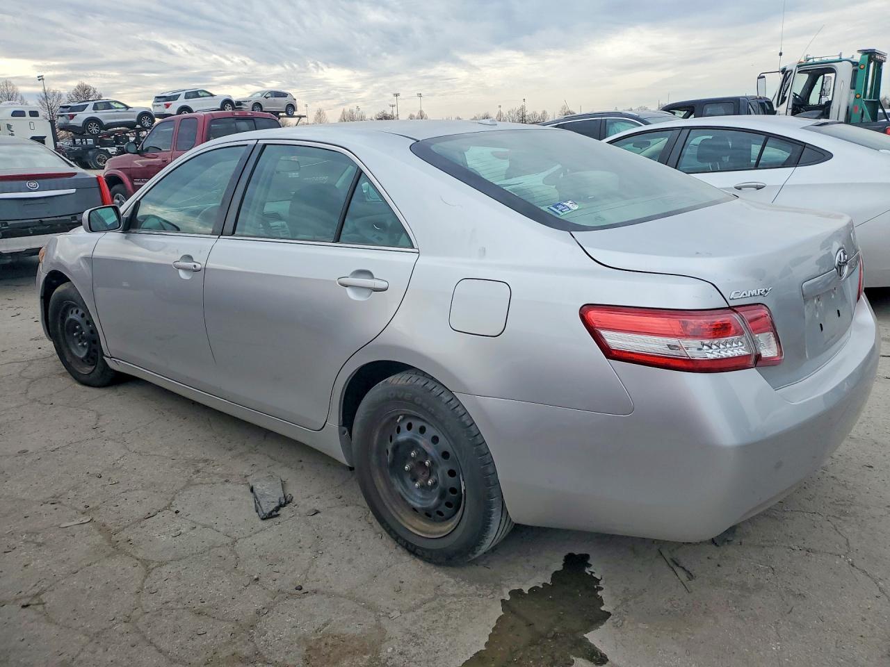 2011 TOYOTA CAMRY