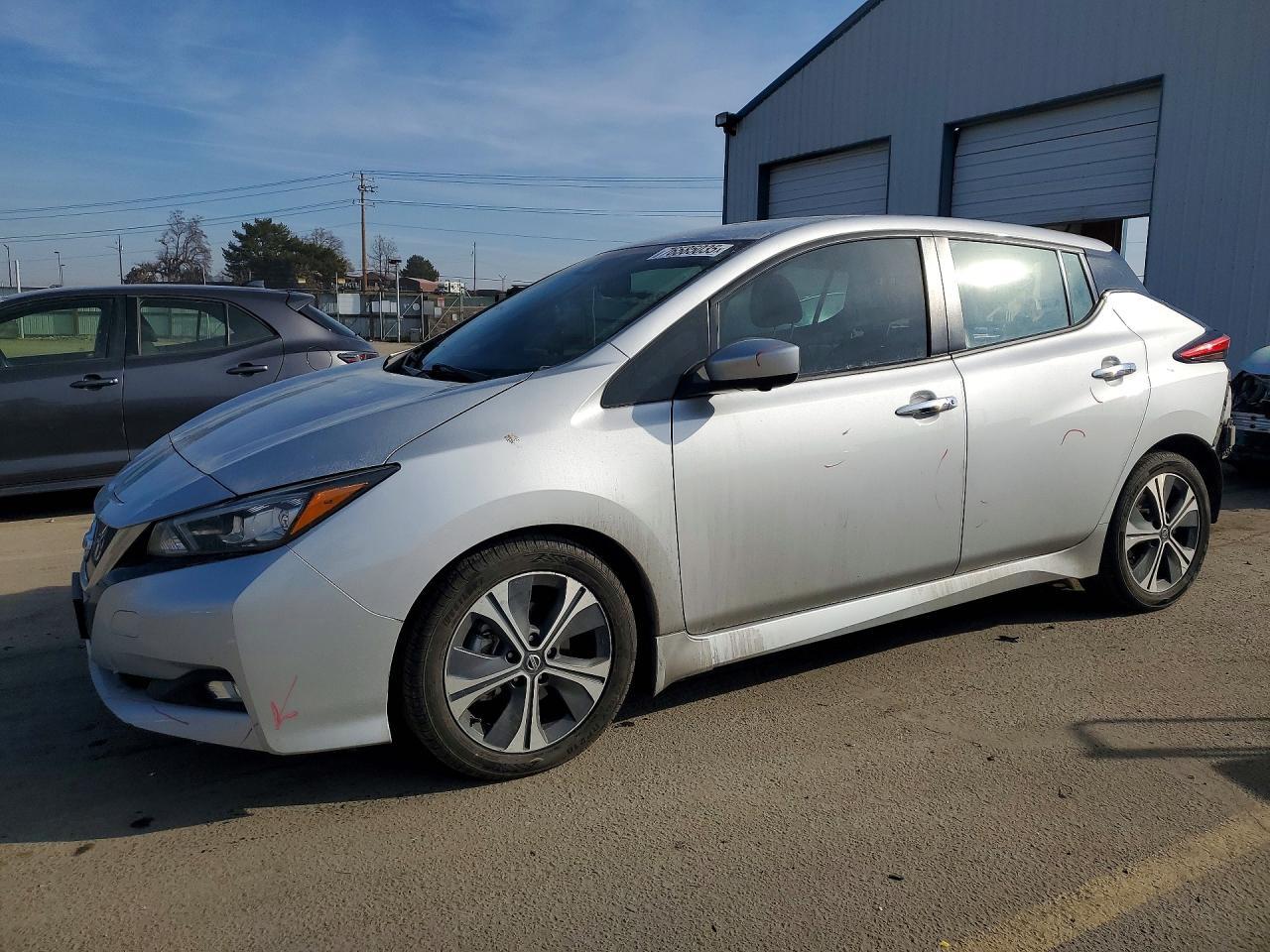2021 NISSAN LEAF