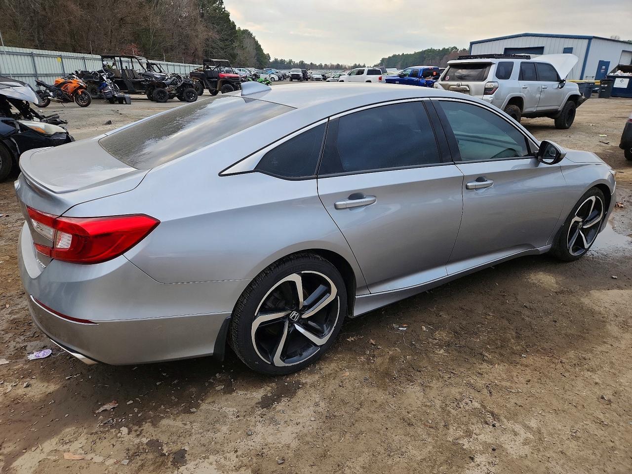 2018 HONDA ACCORD