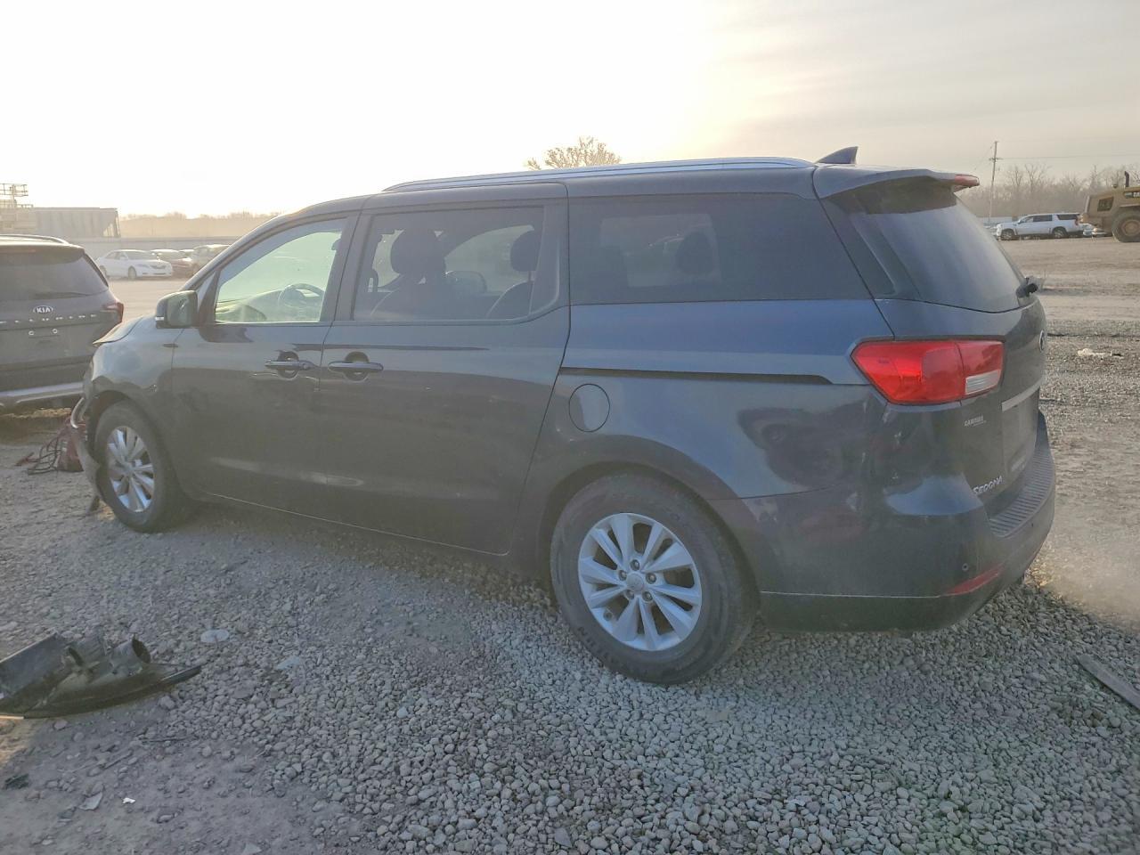2017 KIA SEDONA