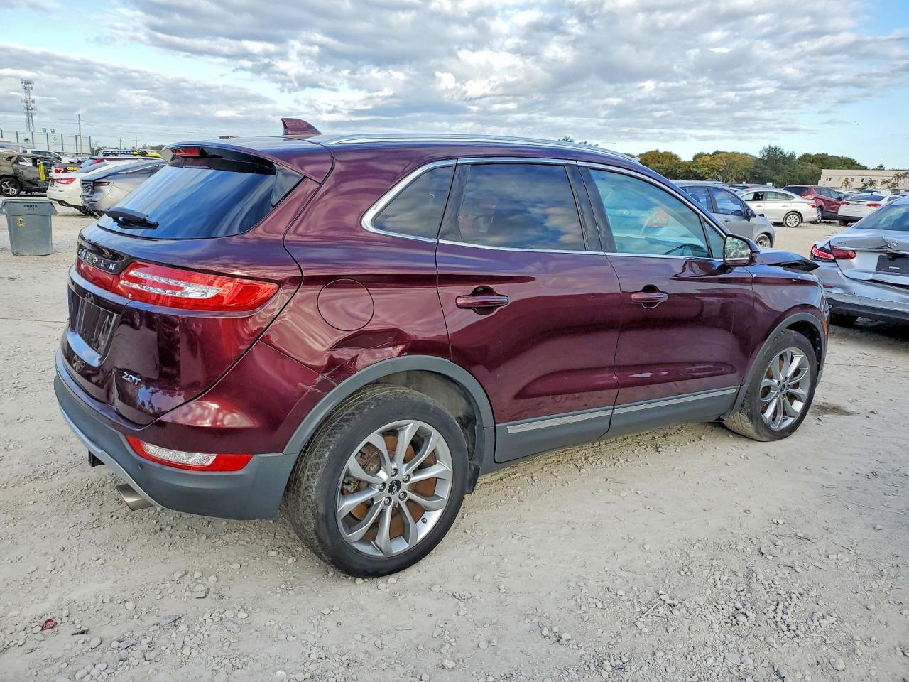 2017 LINCOLN MKC