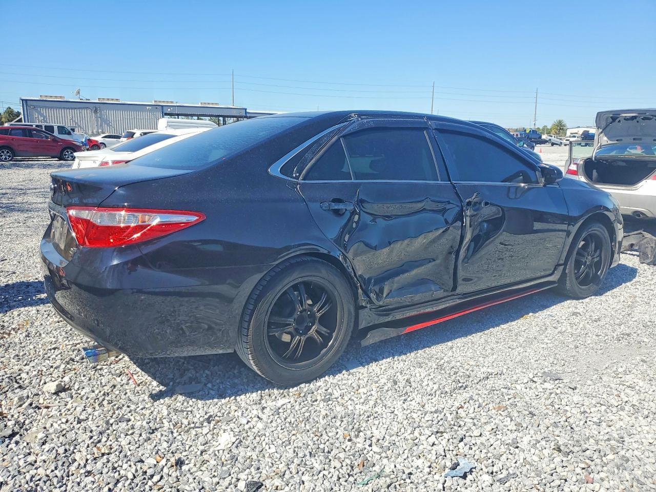 2017 TOYOTA CAMRY