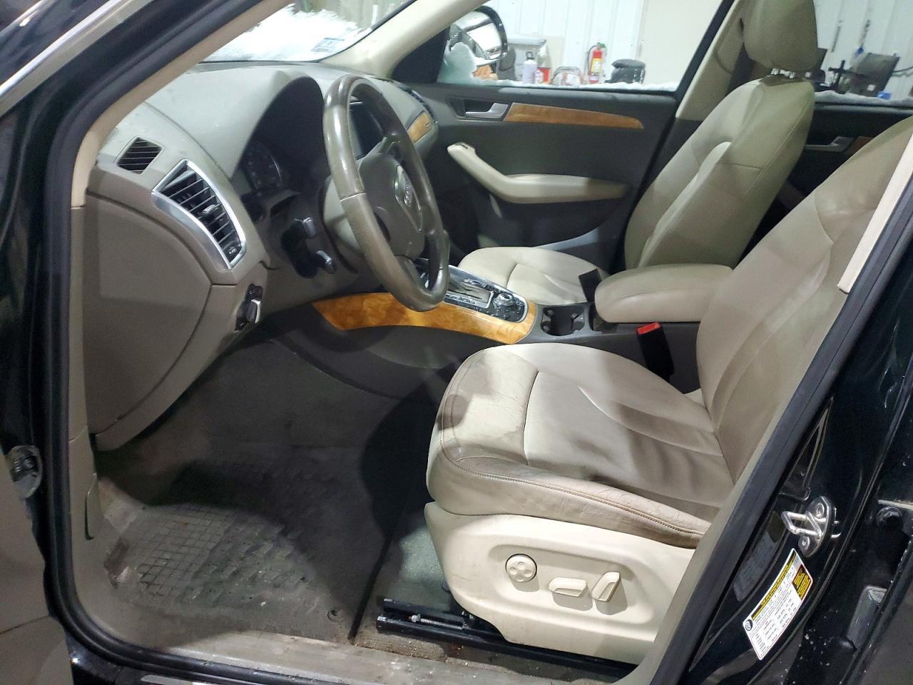 2009 AUDI Q5
