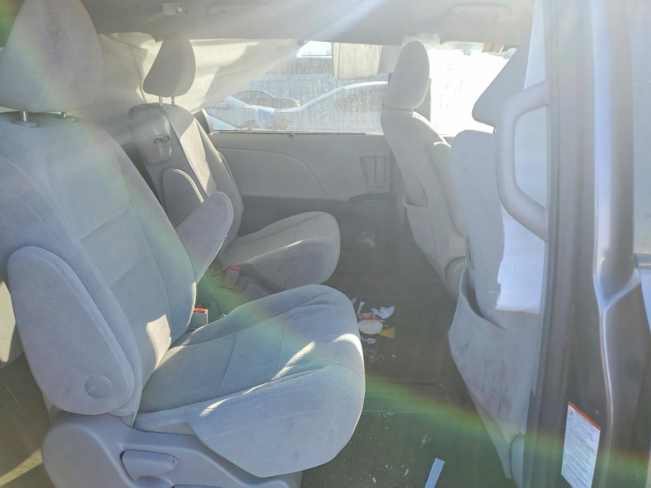 2016 TOYOTA SIENNA