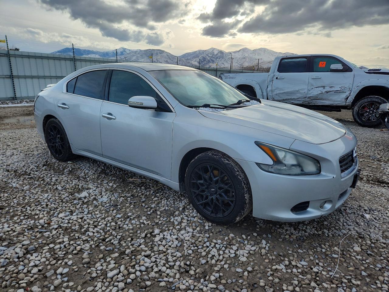 2014 NISSAN Maxima