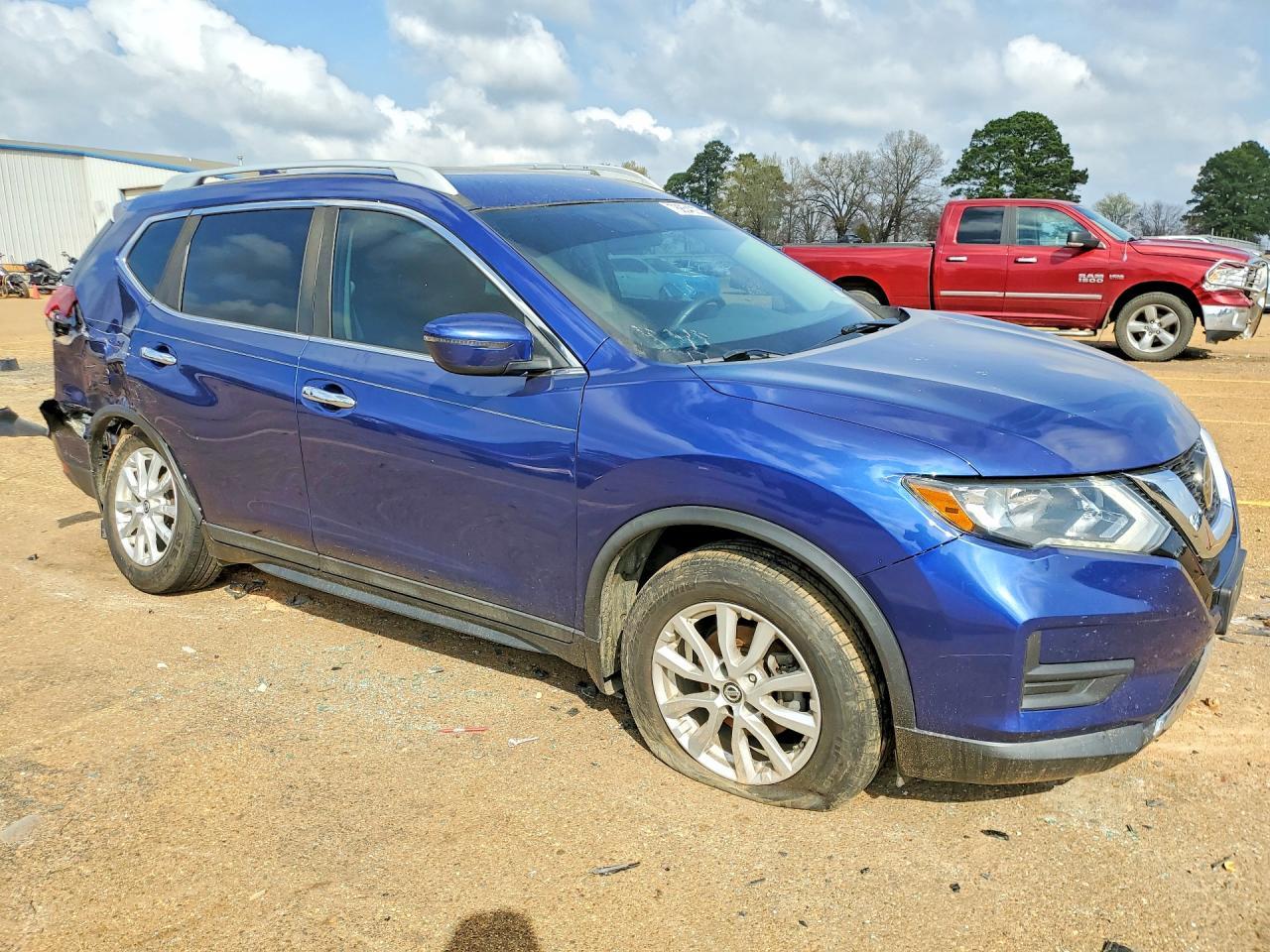 2018 NISSAN ROGUE
