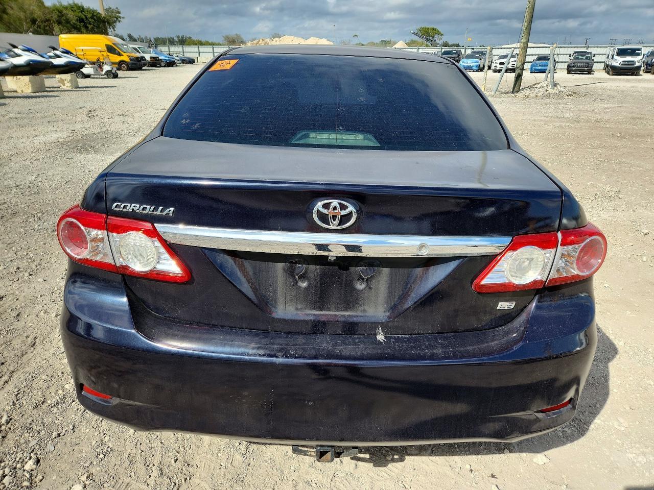 2011 TOYOTA COROLLA