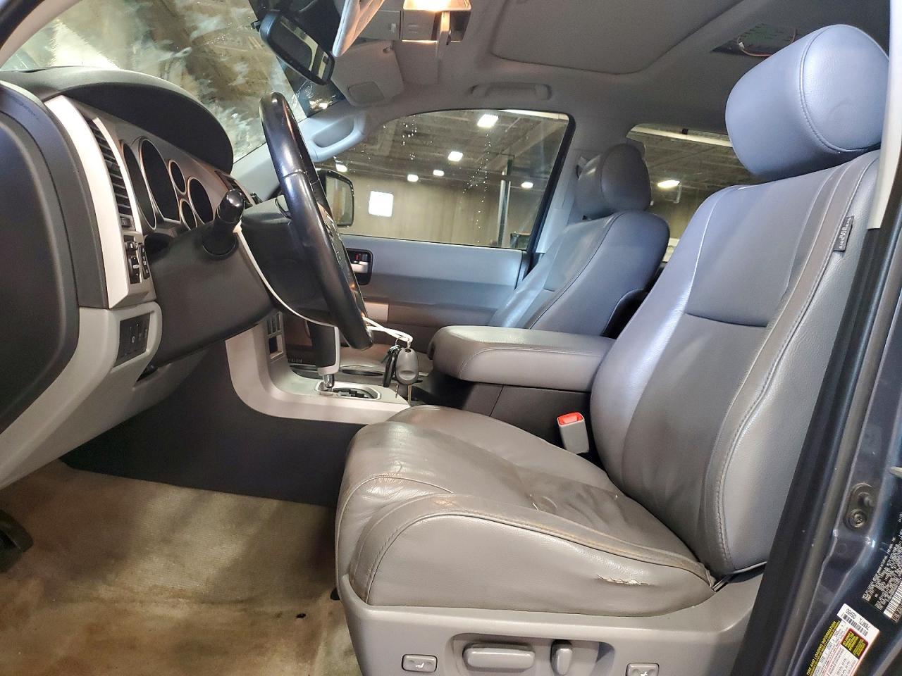 2008 TOYOTA Sequoia