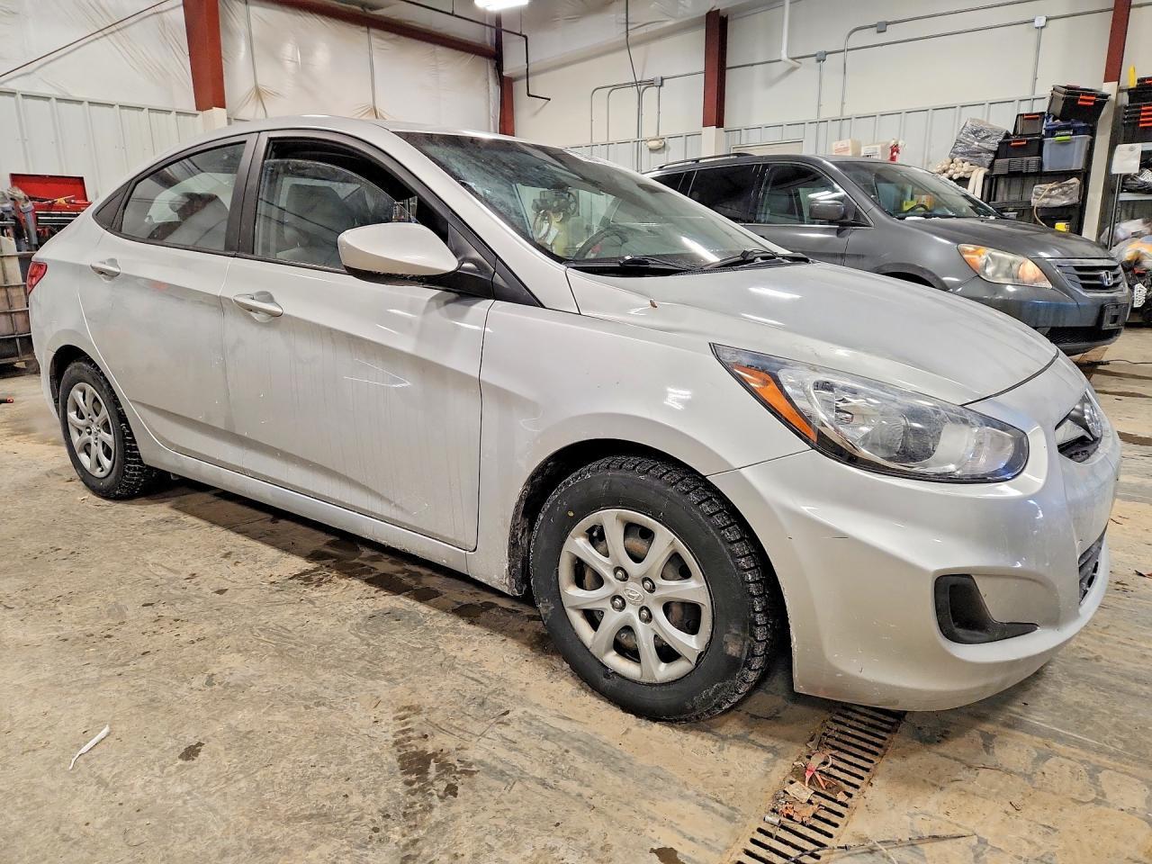 2013 HYUNDAI ACCENT