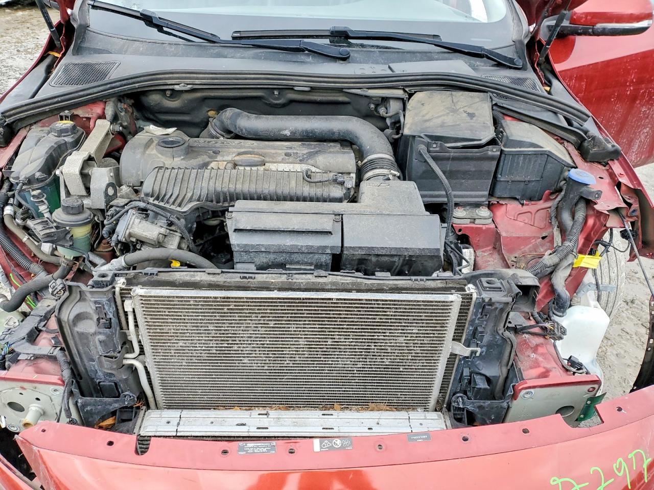 2015 VOLVO S60