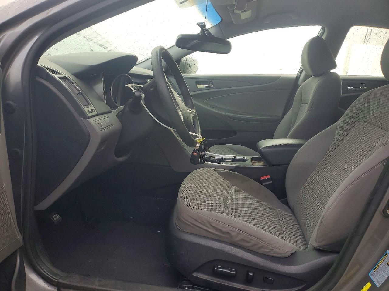 2011 HYUNDAI SONATA