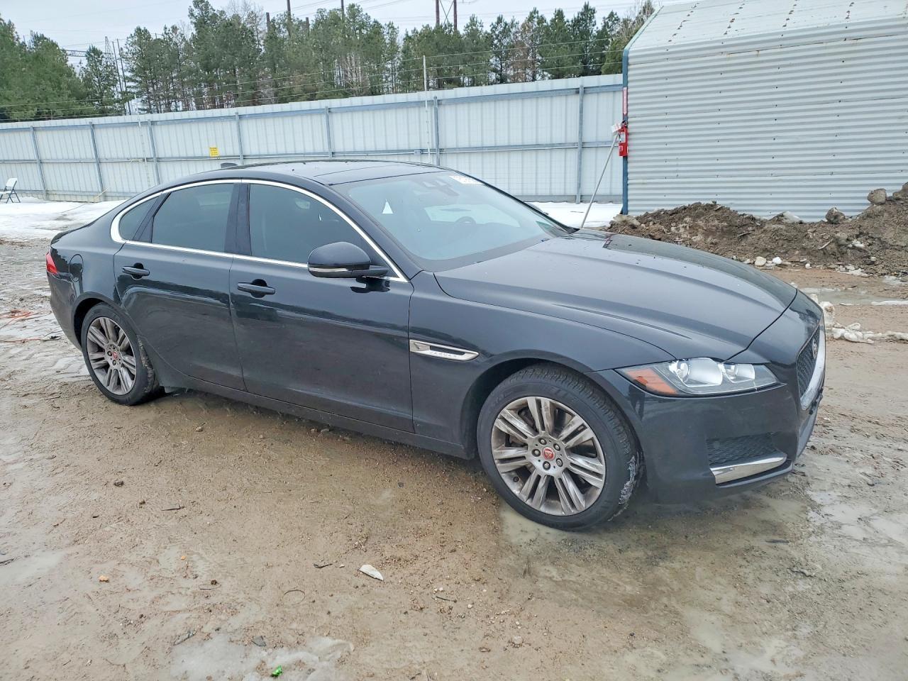 2016 JAGUAR XF