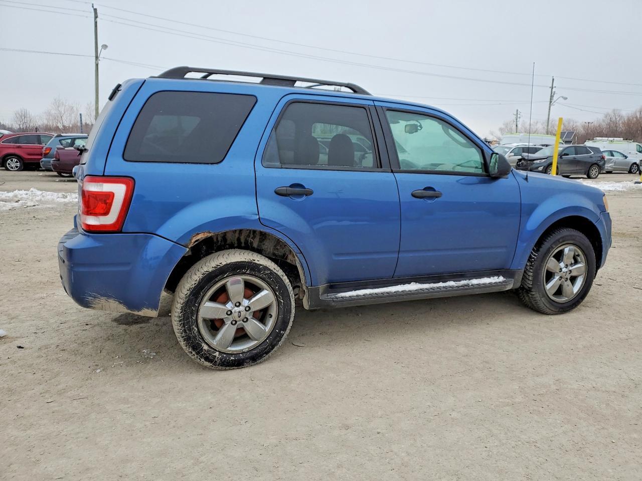 2010 FORD ESCAPE