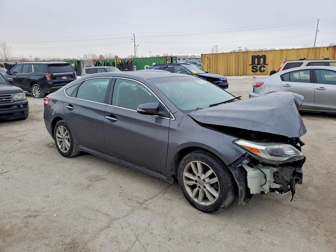 2013 TOYOTA Avalon