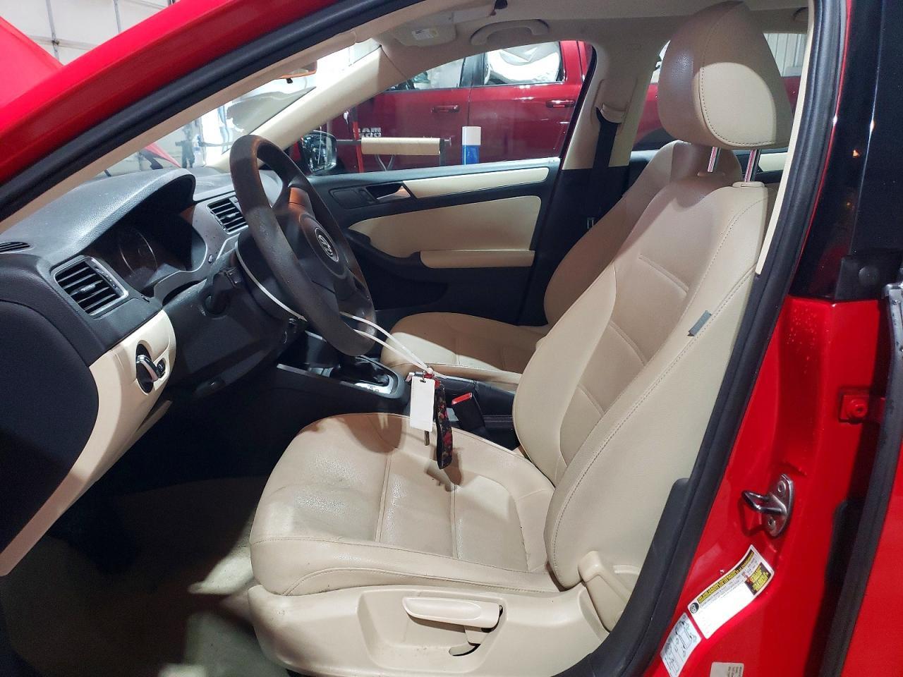 2012 VOLKSWAGEN JETTA