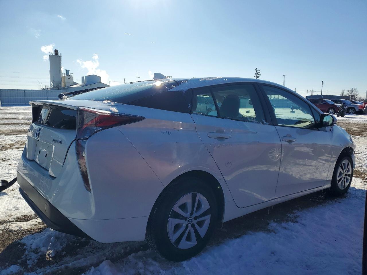2017 TOYOTA PRIUS