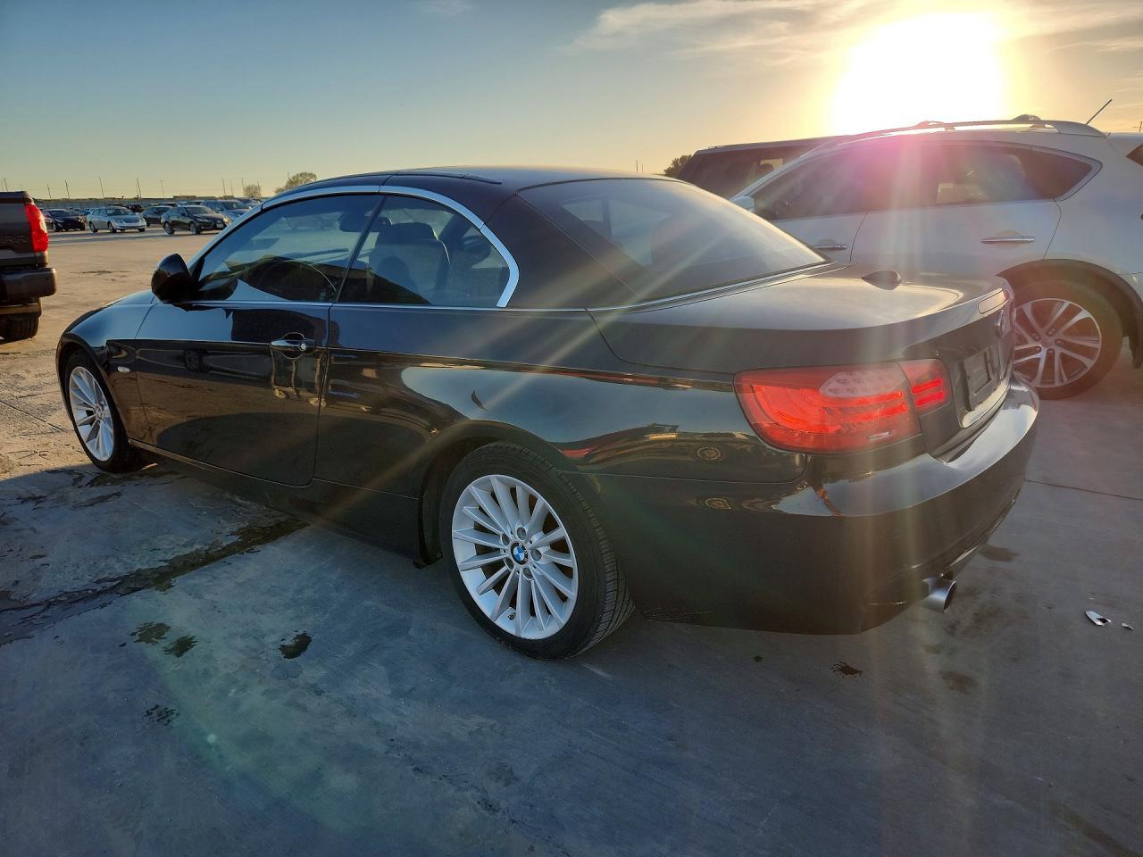 2011 BMW 3 SERIES