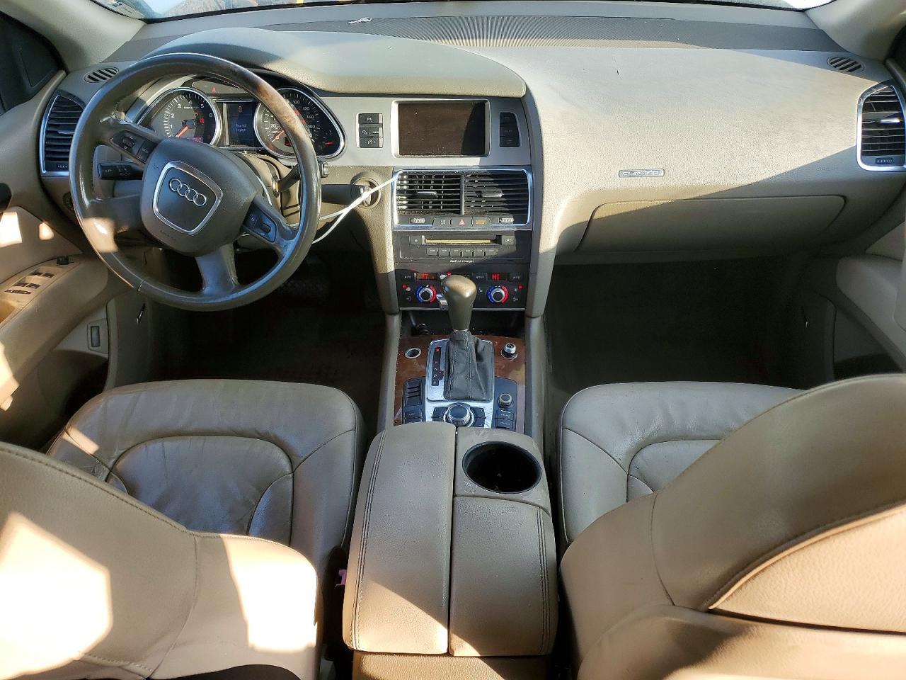 2009 AUDI Q7