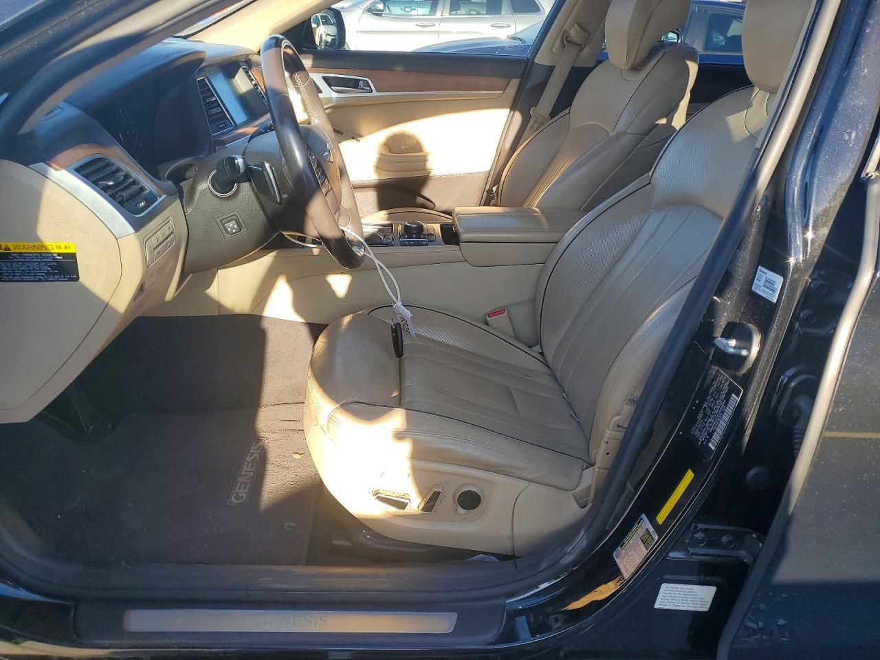 2015 HYUNDAI GENESIS