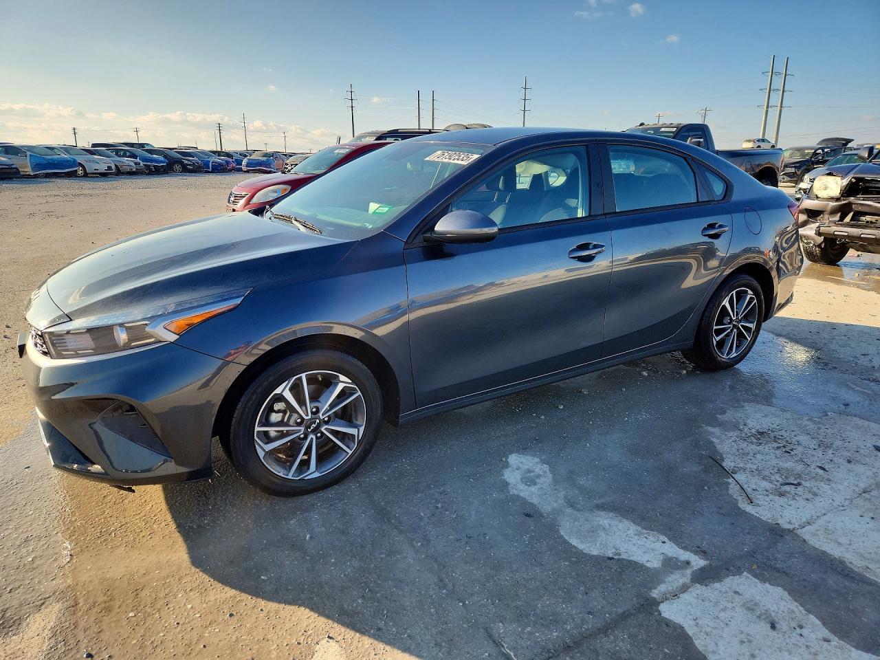 2023 KIA FORTE