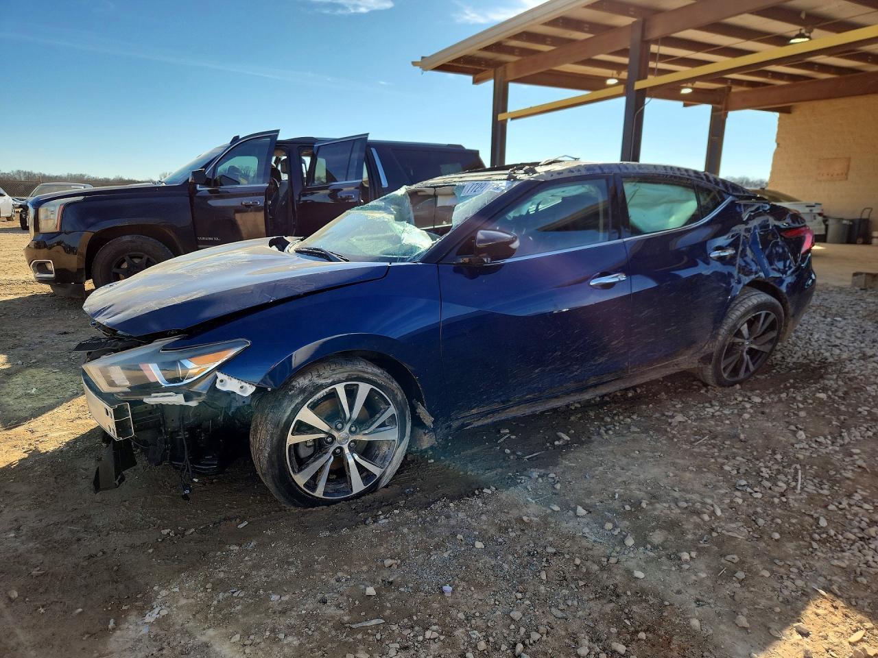 2017 NISSAN Maxima