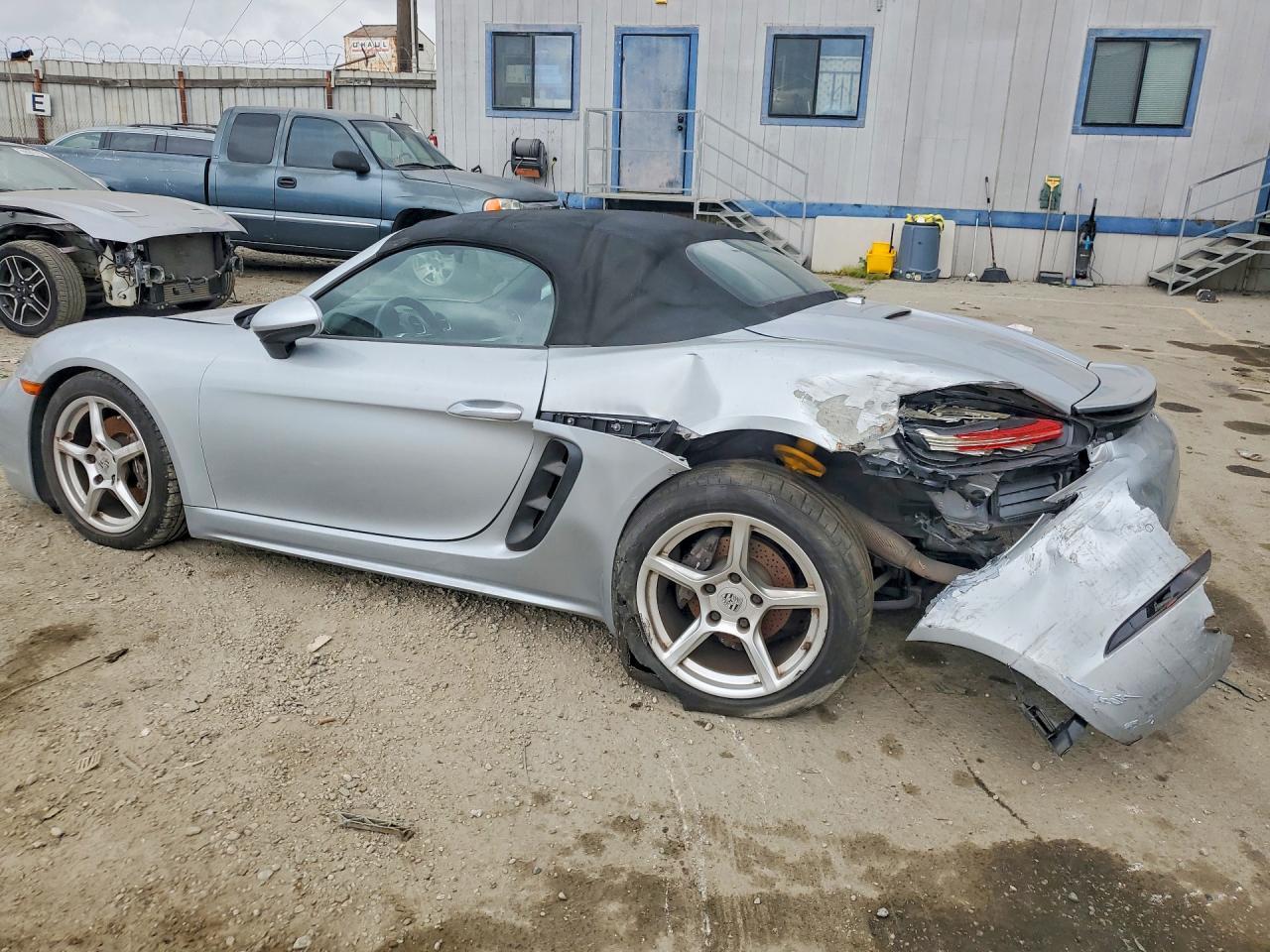 2017 PORSCHE Boxster