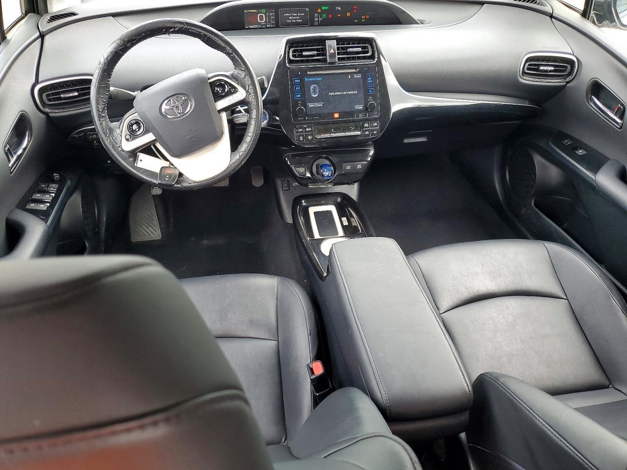 2016 TOYOTA PRIUS