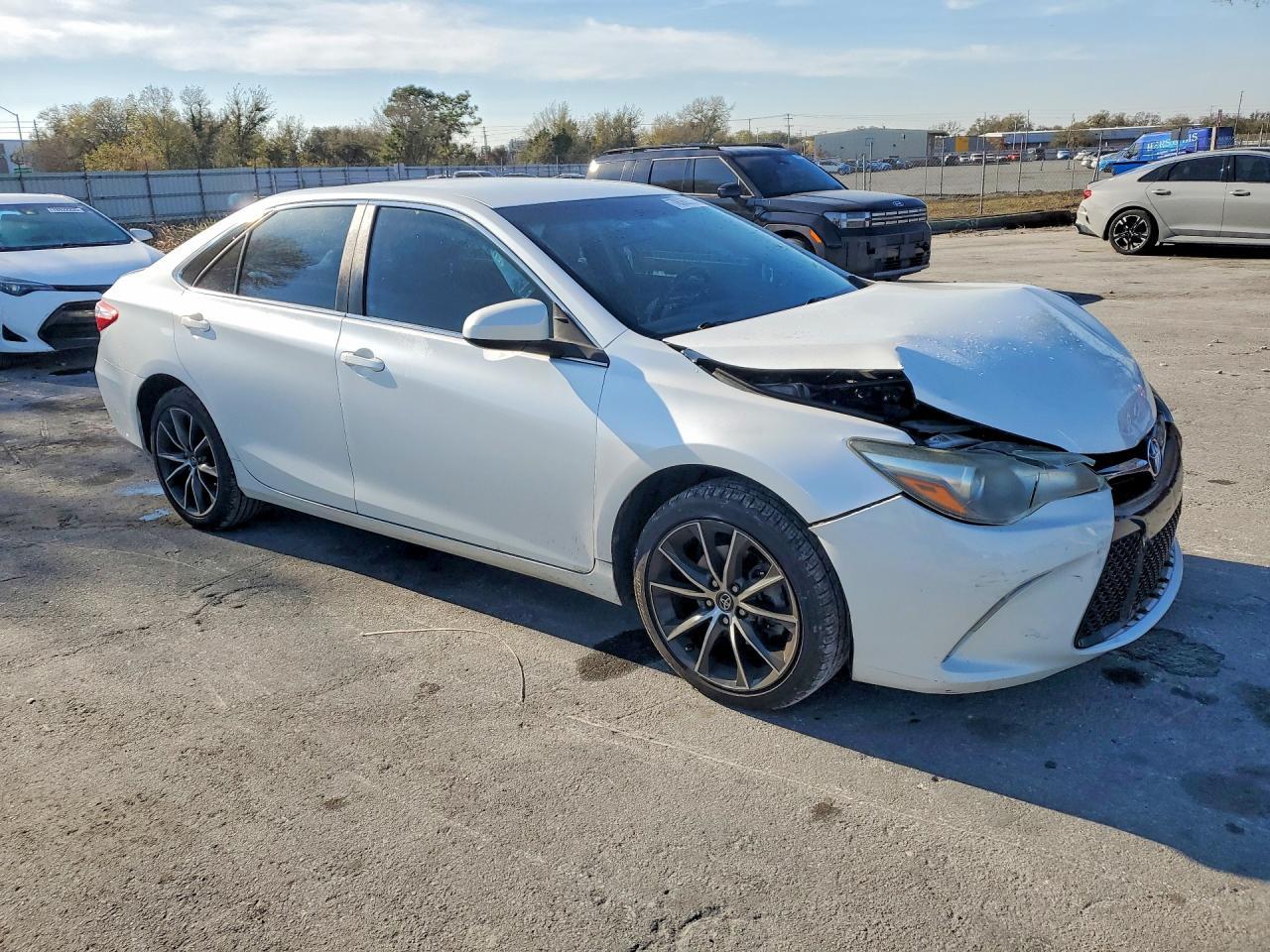 2017 TOYOTA CAMRY