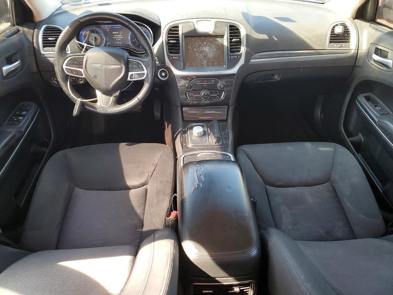 2018 CHRYSLER 300