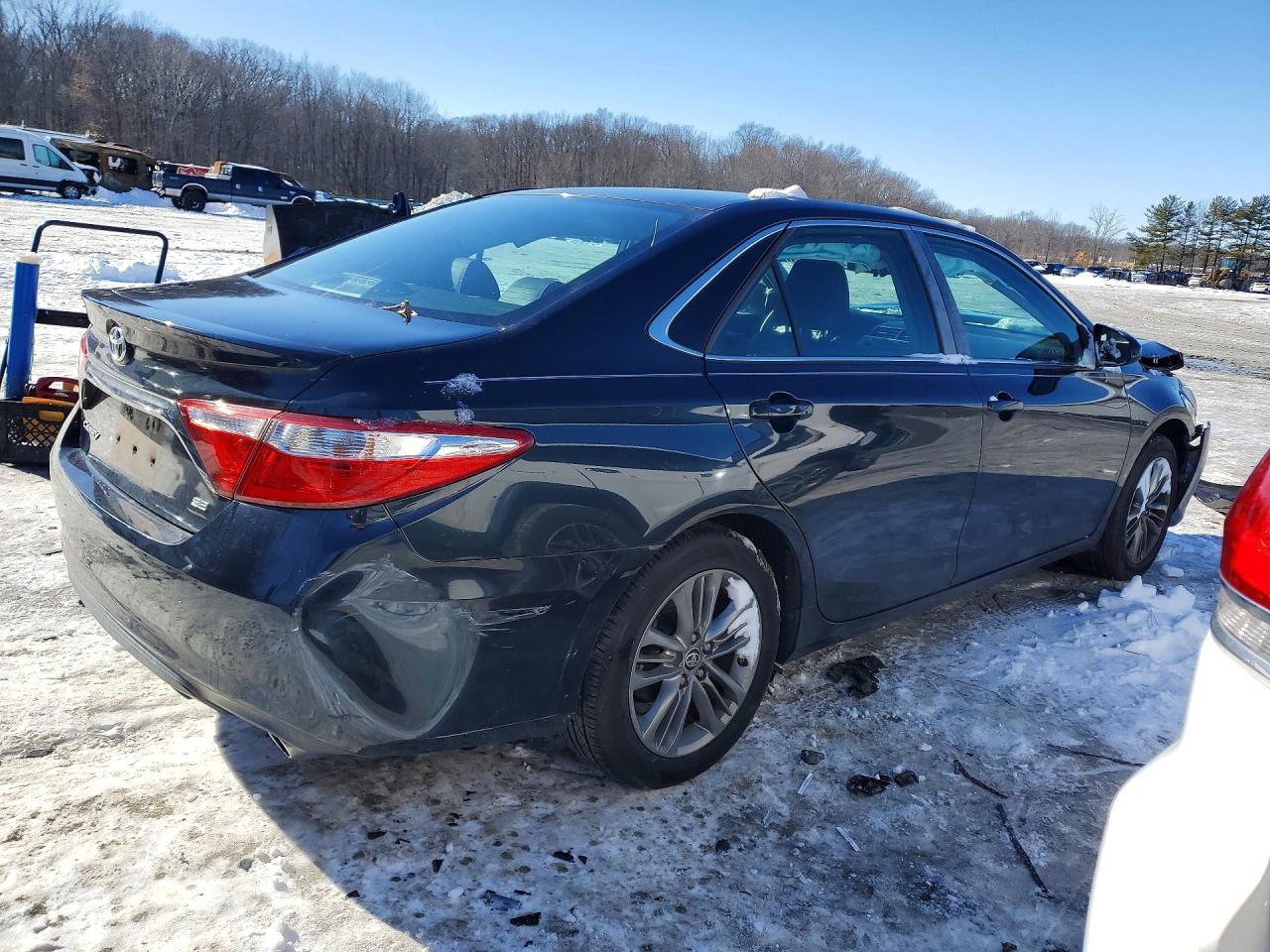 2015 TOYOTA CAMRY