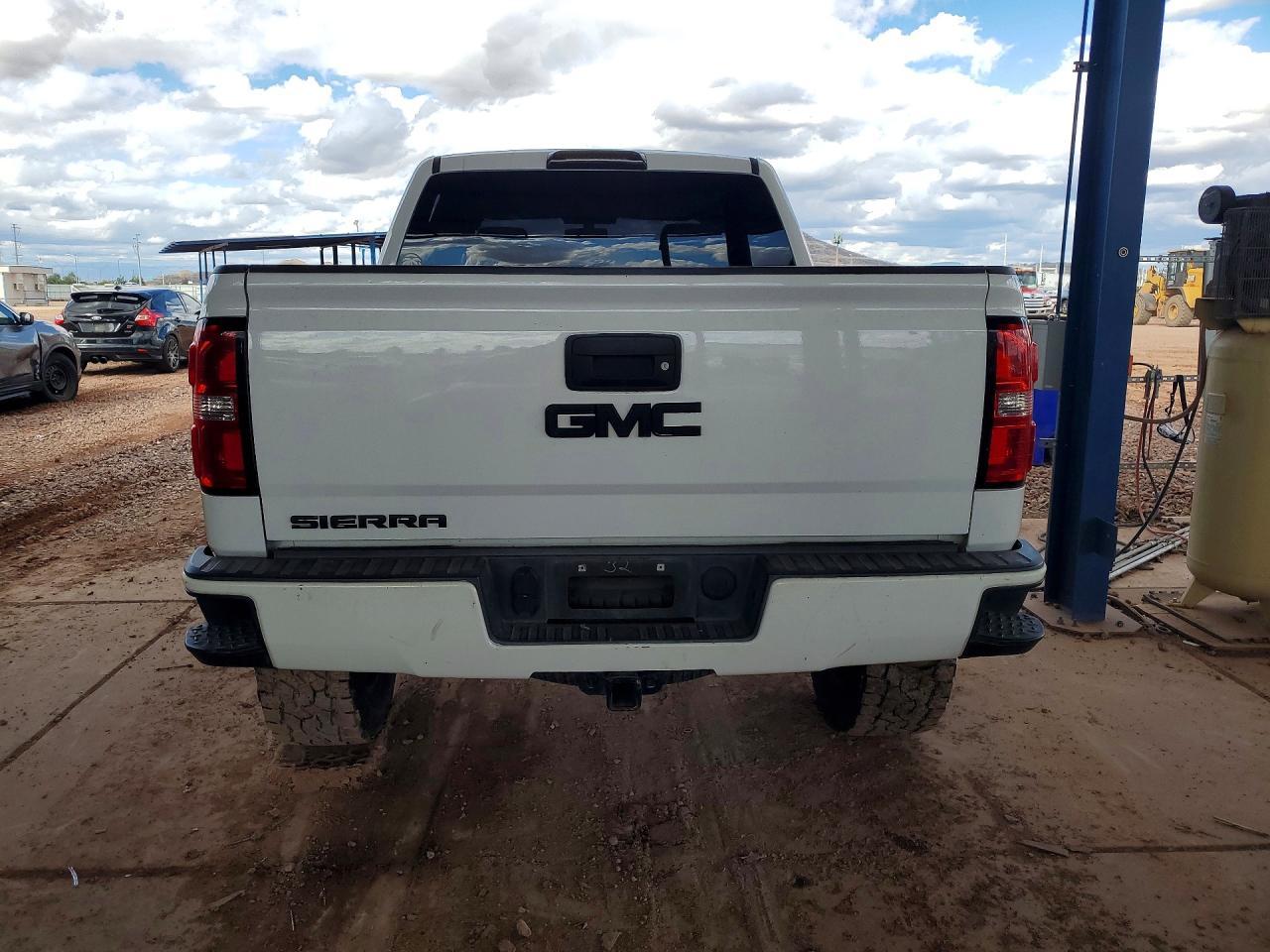 2015 GMC Sierra