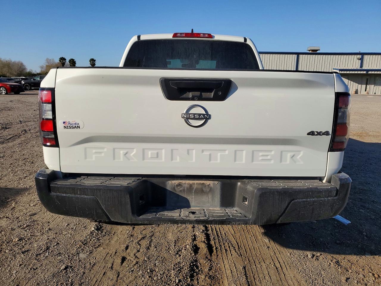 2024 NISSAN Frontier