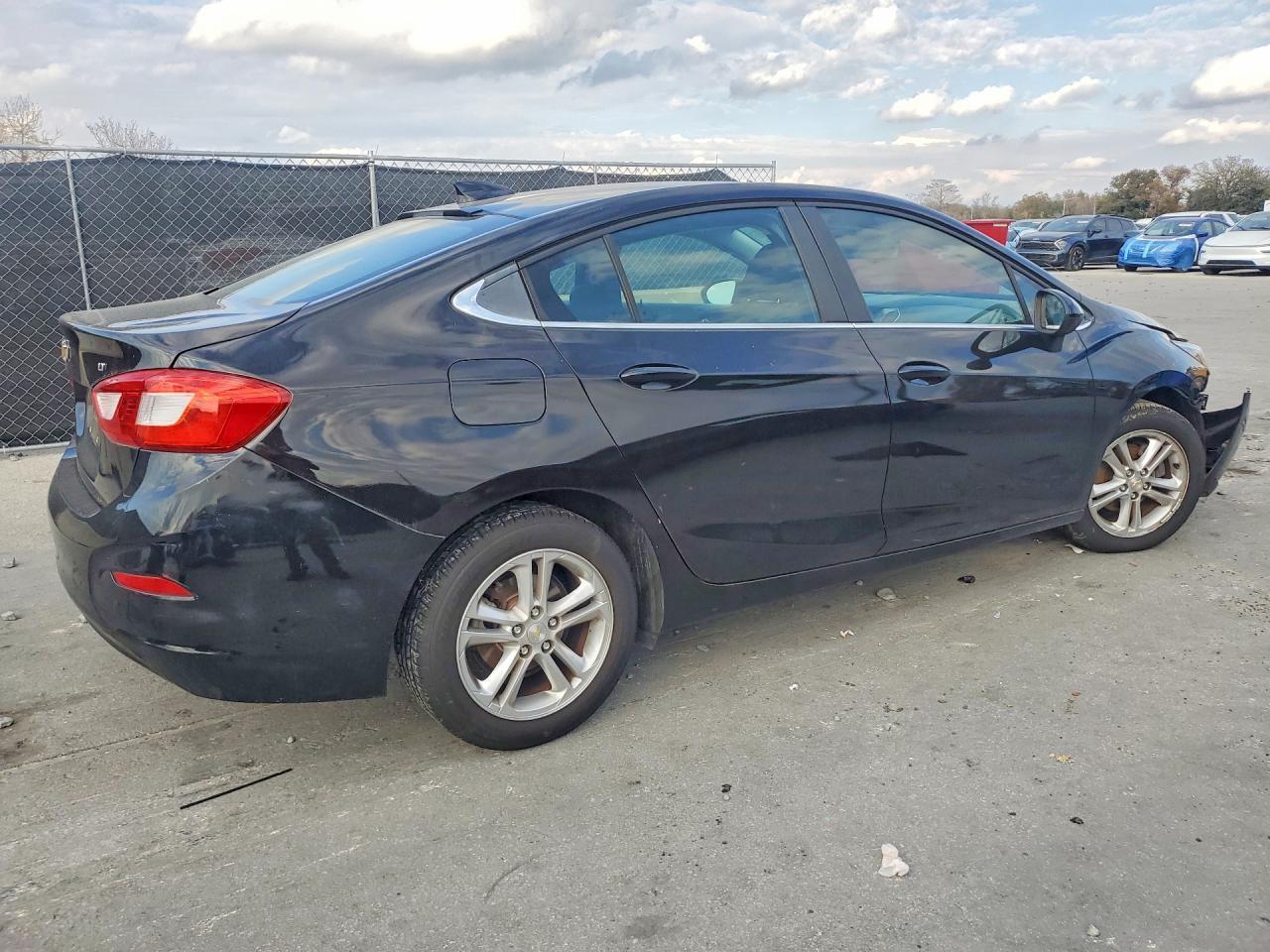 2017 CHEVROLET CRUZE