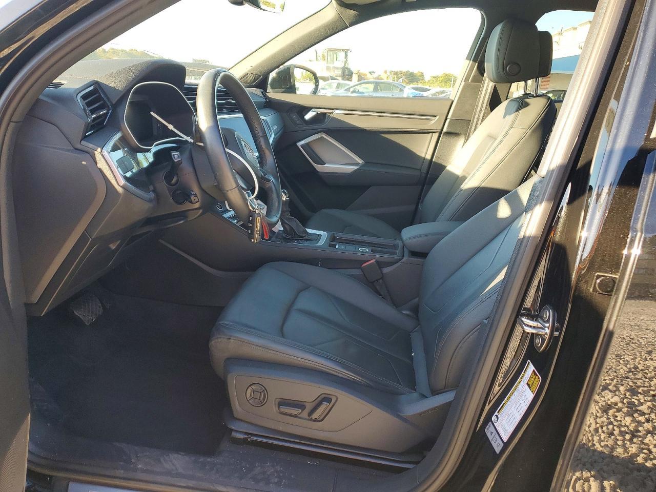 2022 AUDI Q3