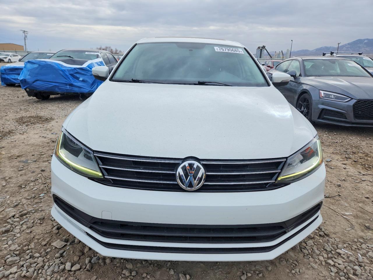 2017 VOLKSWAGEN JETTA