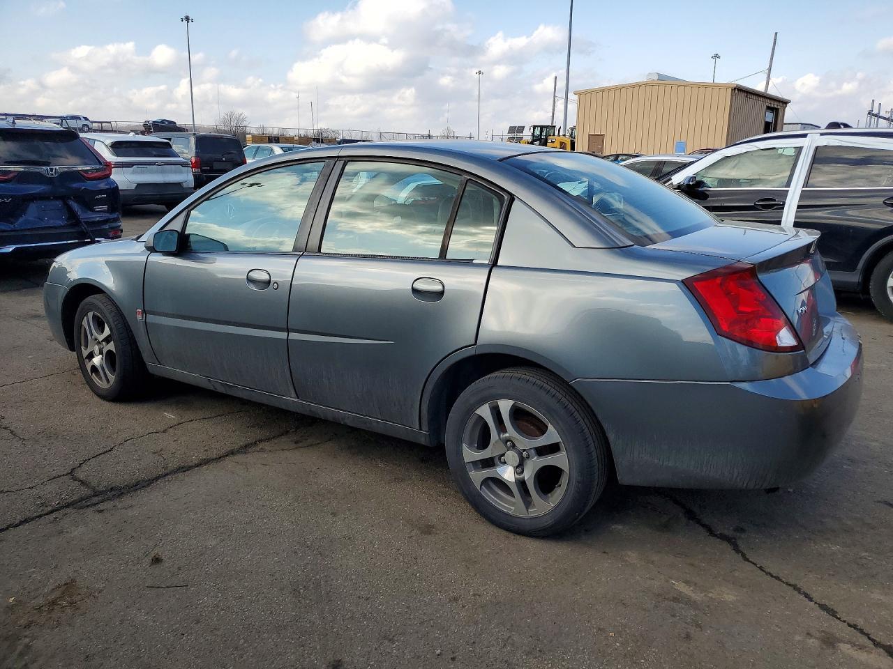 2005 SATURN Ion