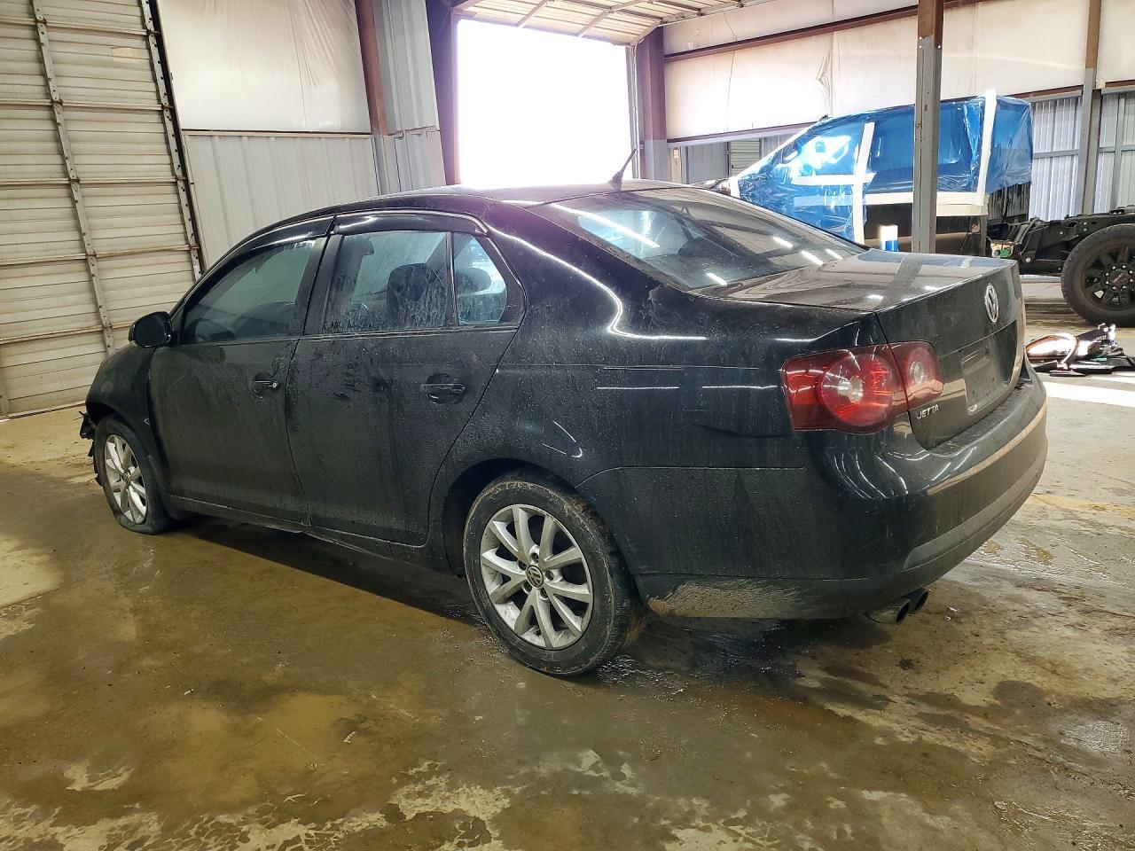 2010 VOLKSWAGEN JETTA