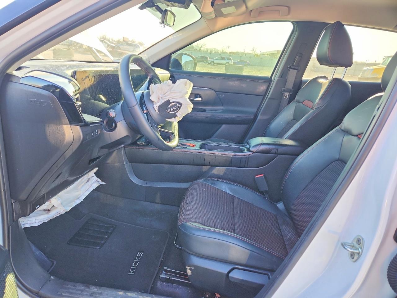 2025 NISSAN KICKS