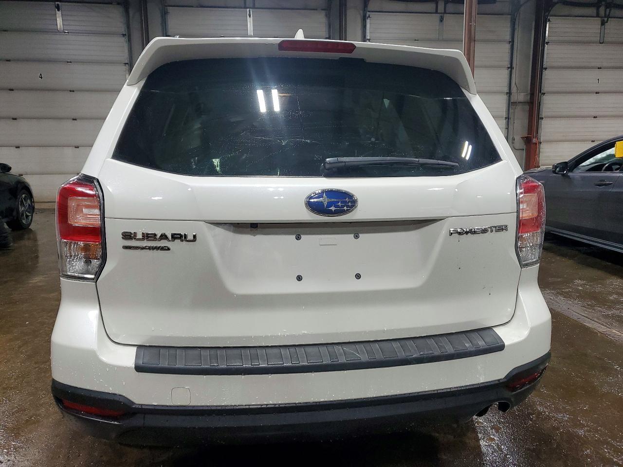 2018 SUBARU FORESTER
