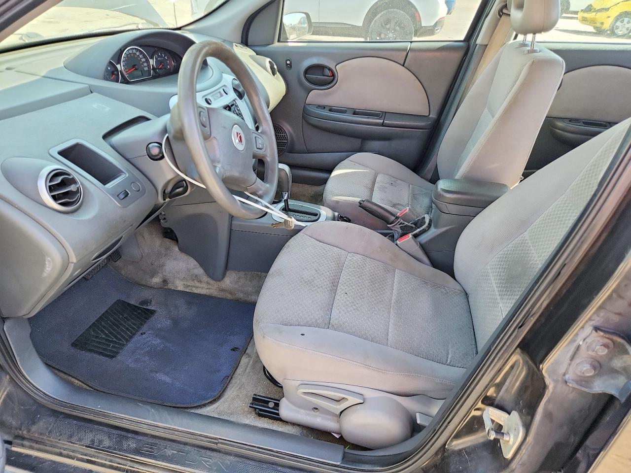 2005 SATURN Ion