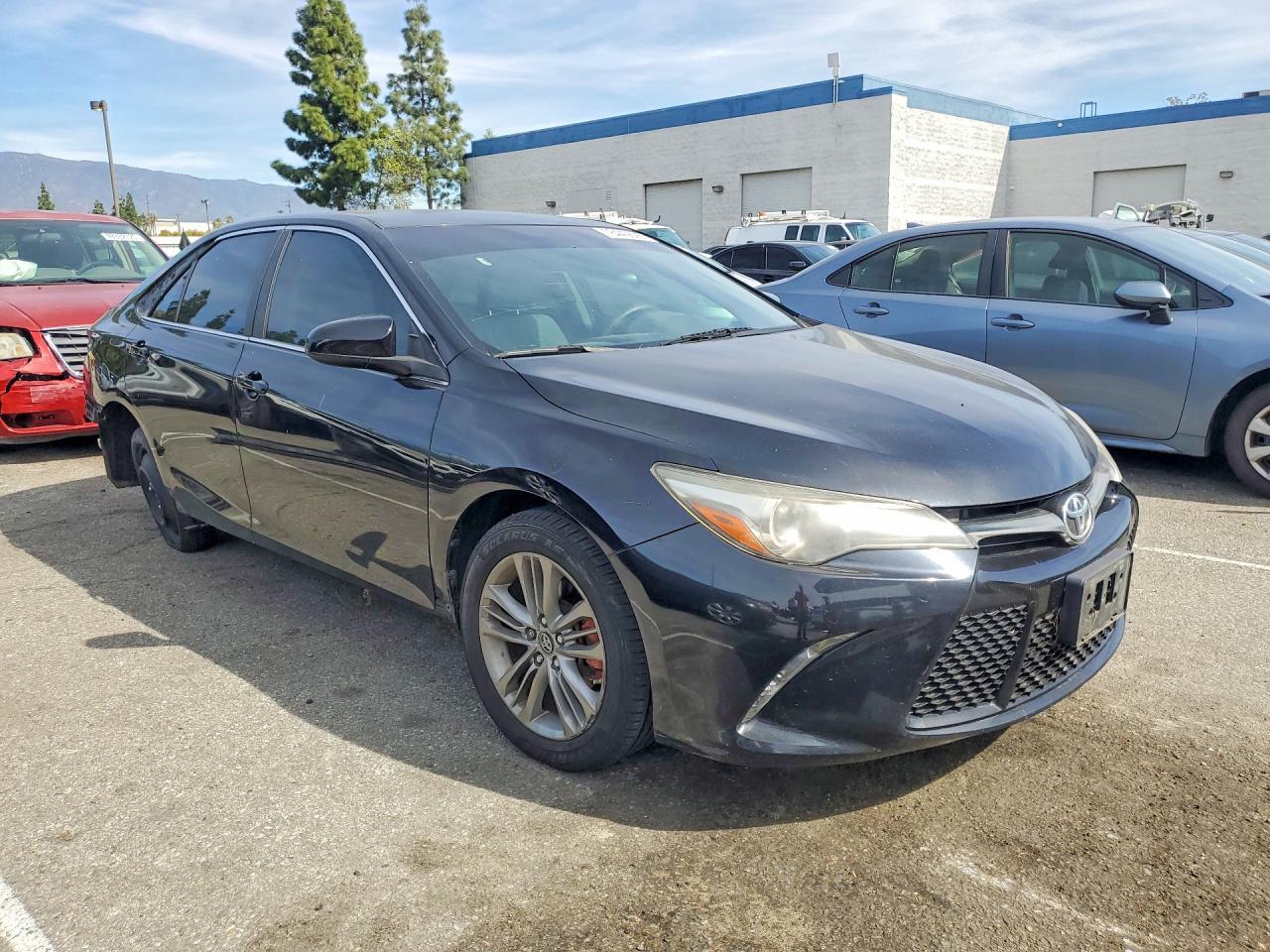 2017 TOYOTA CAMRY
