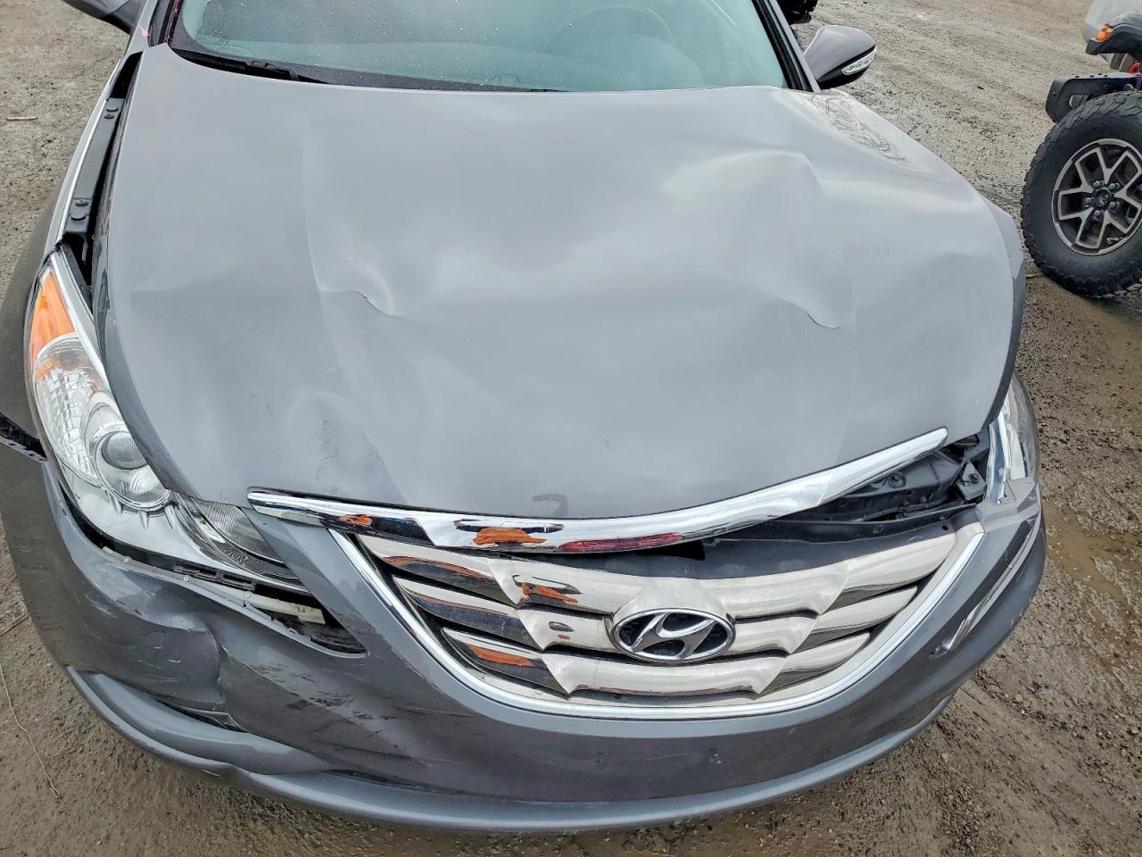2011 HYUNDAI SONATA