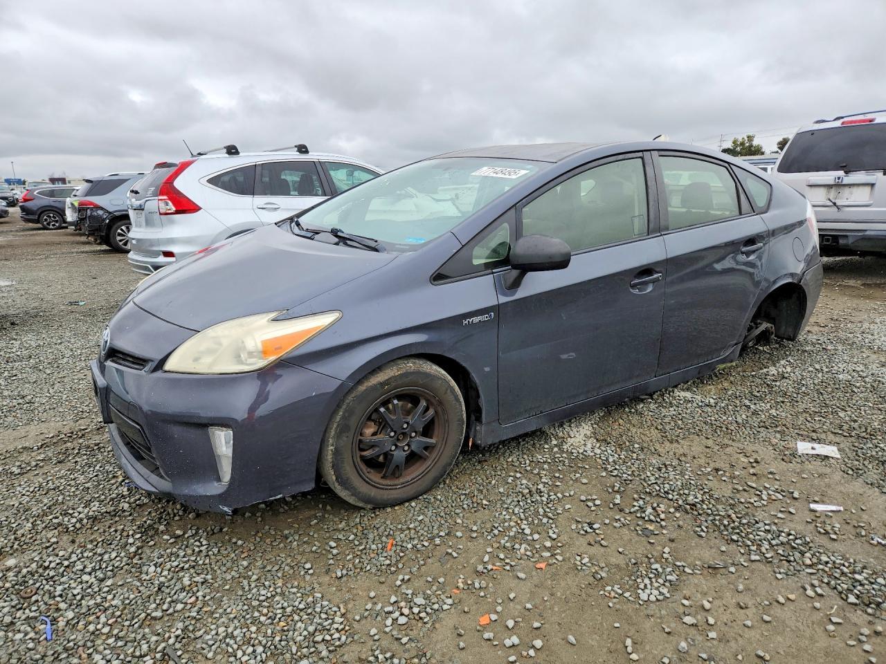 2013 TOYOTA PRIUS