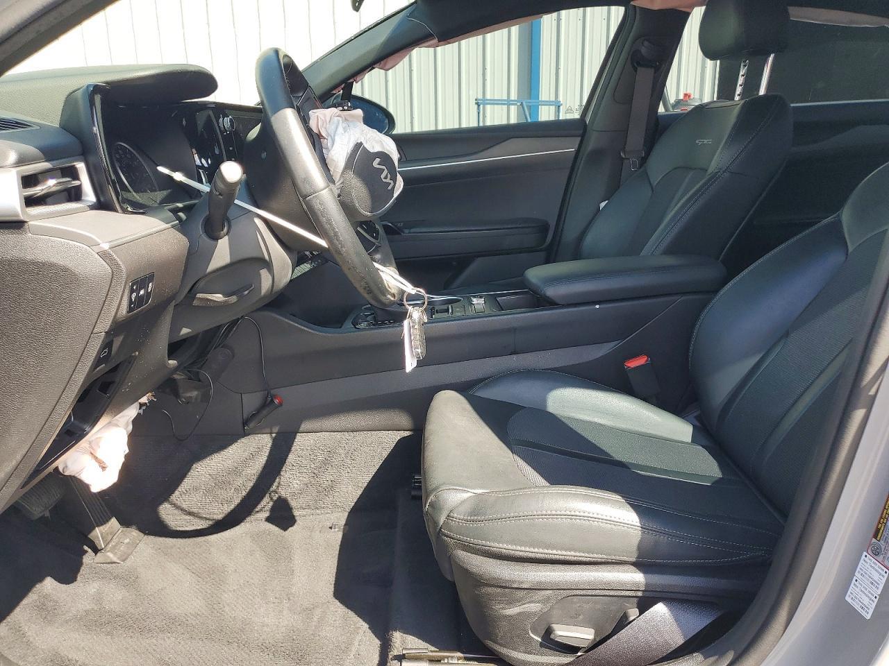 2022 KIA K5