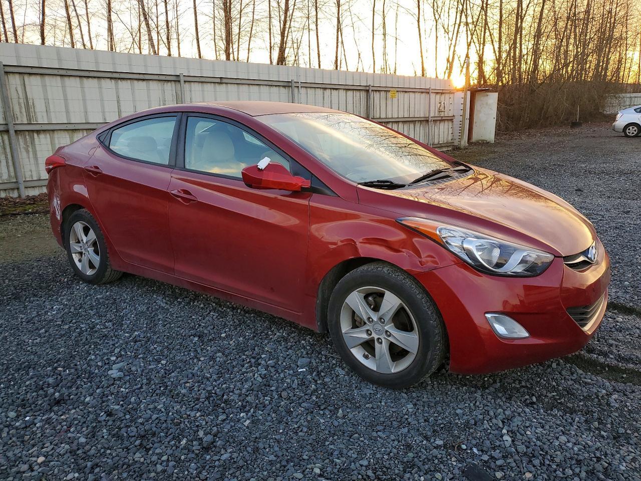 2012 HYUNDAI ELANTRA