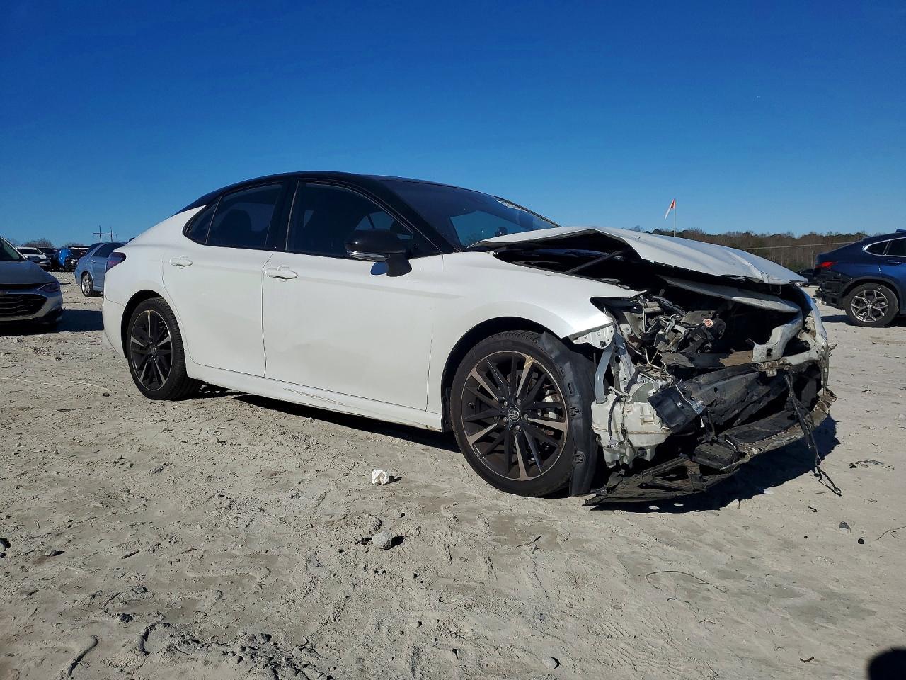 2019 TOYOTA CAMRY