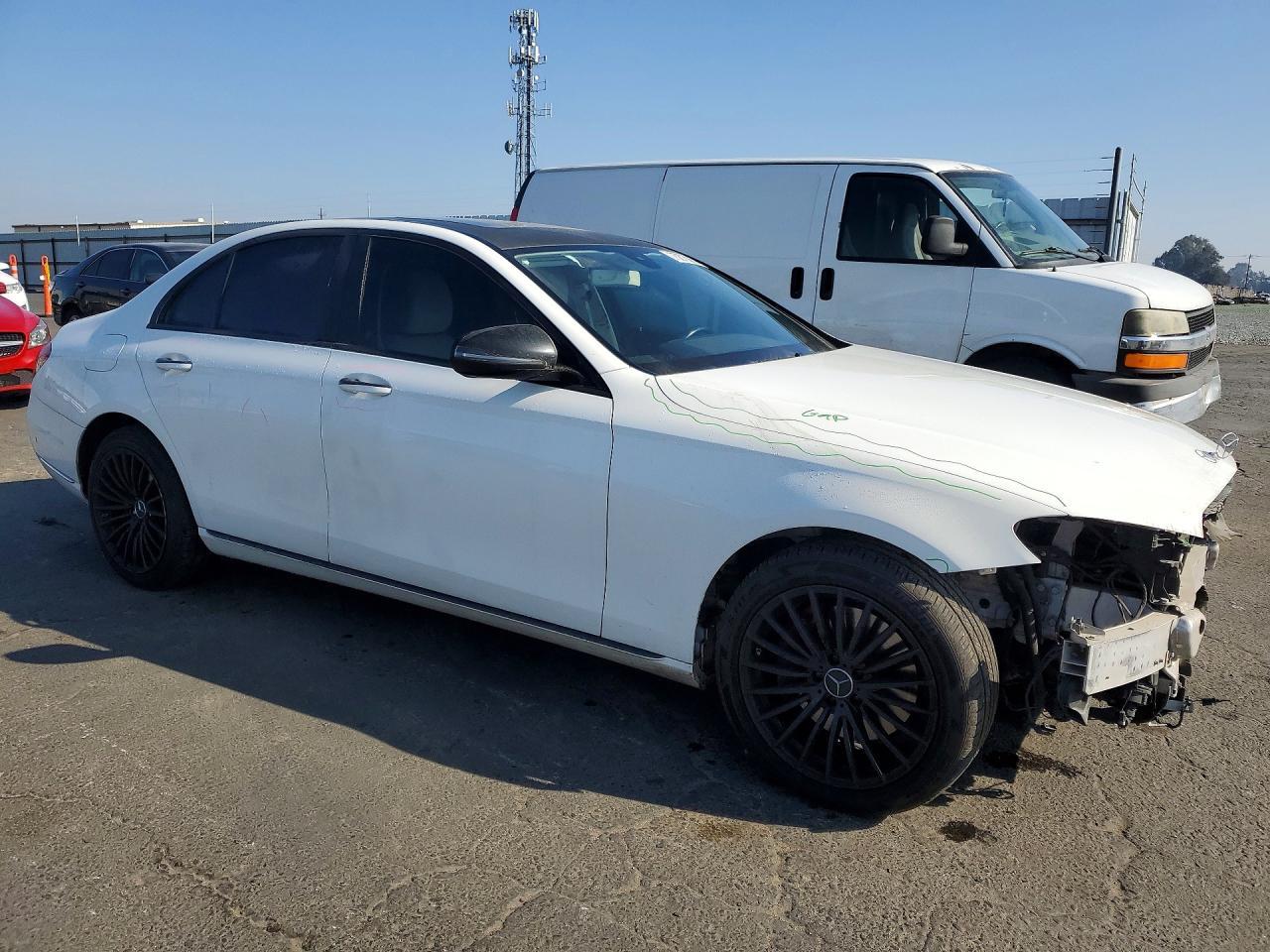 2017 MERCEDES-BENZ E-Class