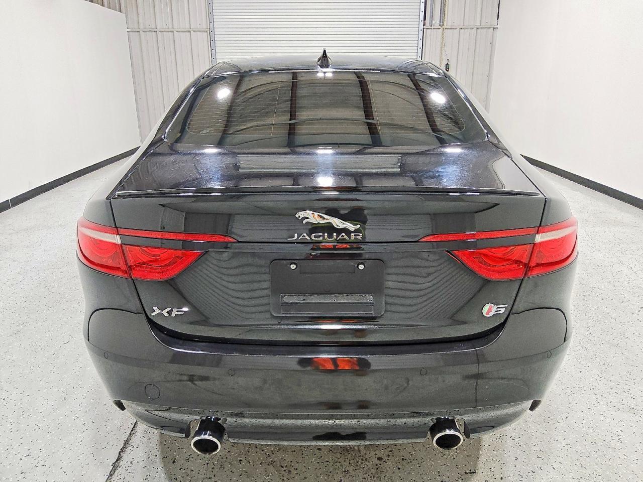 2017 JAGUAR XF