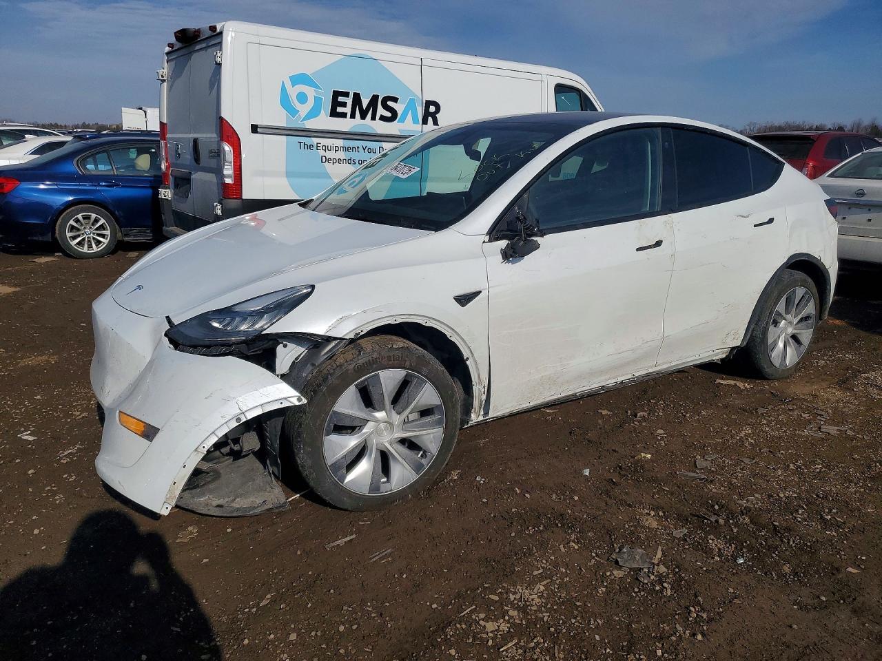 2023 TESLA MODEL Y