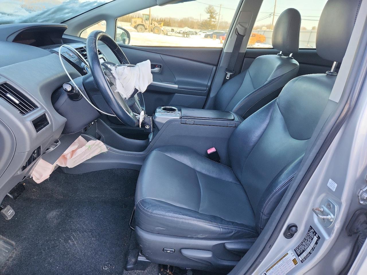 2013 TOYOTA PRIUS V